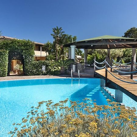 Relais Fenicottero Rosa Guest House Porto Taverna Luaran gambar