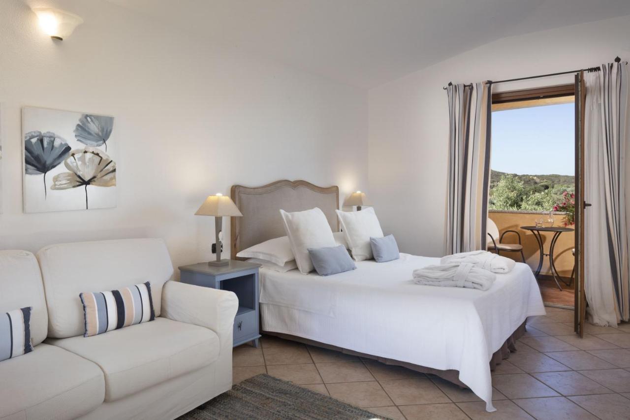 Relais Fenicottero Rosa Guest House Porto Taverna Luaran gambar