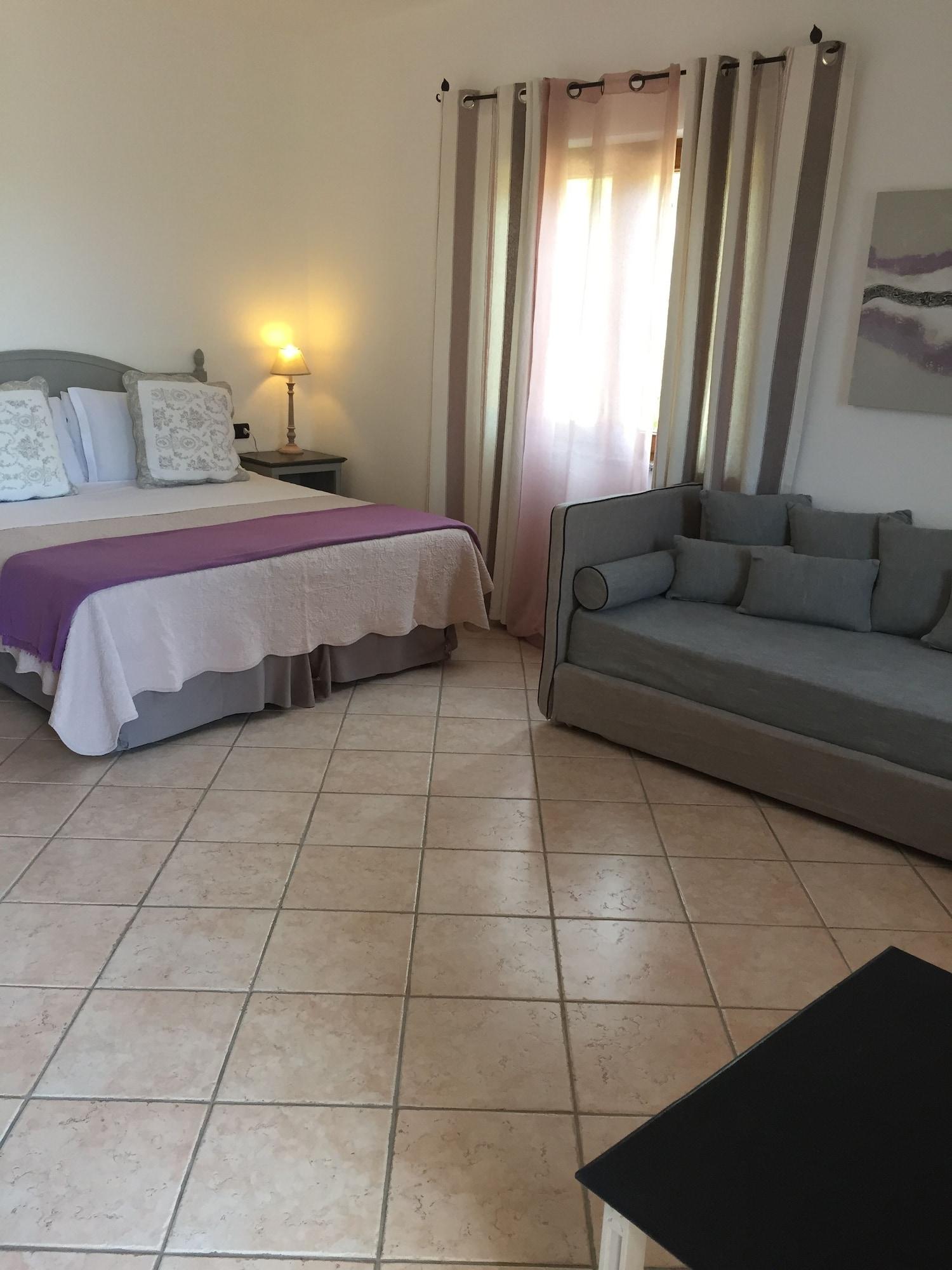 Relais Fenicottero Rosa Guest House Porto Taverna Luaran gambar