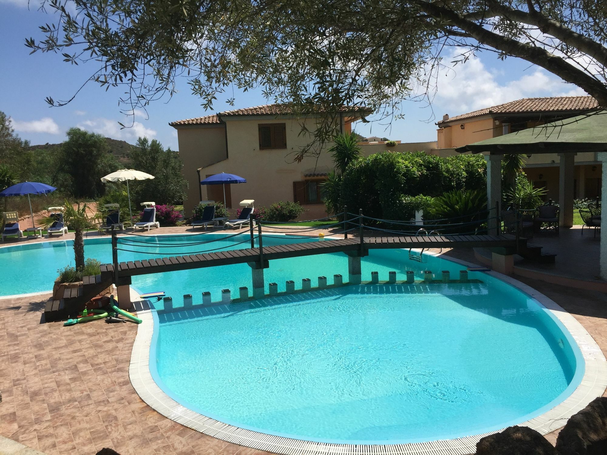 Relais Fenicottero Rosa Guest House Porto Taverna Luaran gambar